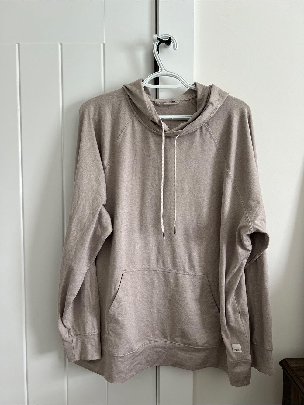 Vuori Women's Scoop-Neck Pullover